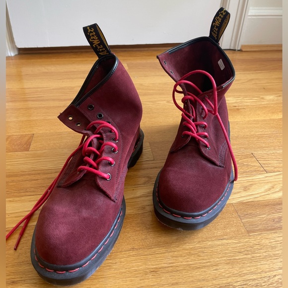 Customized Men\'s Suede Doc Martens